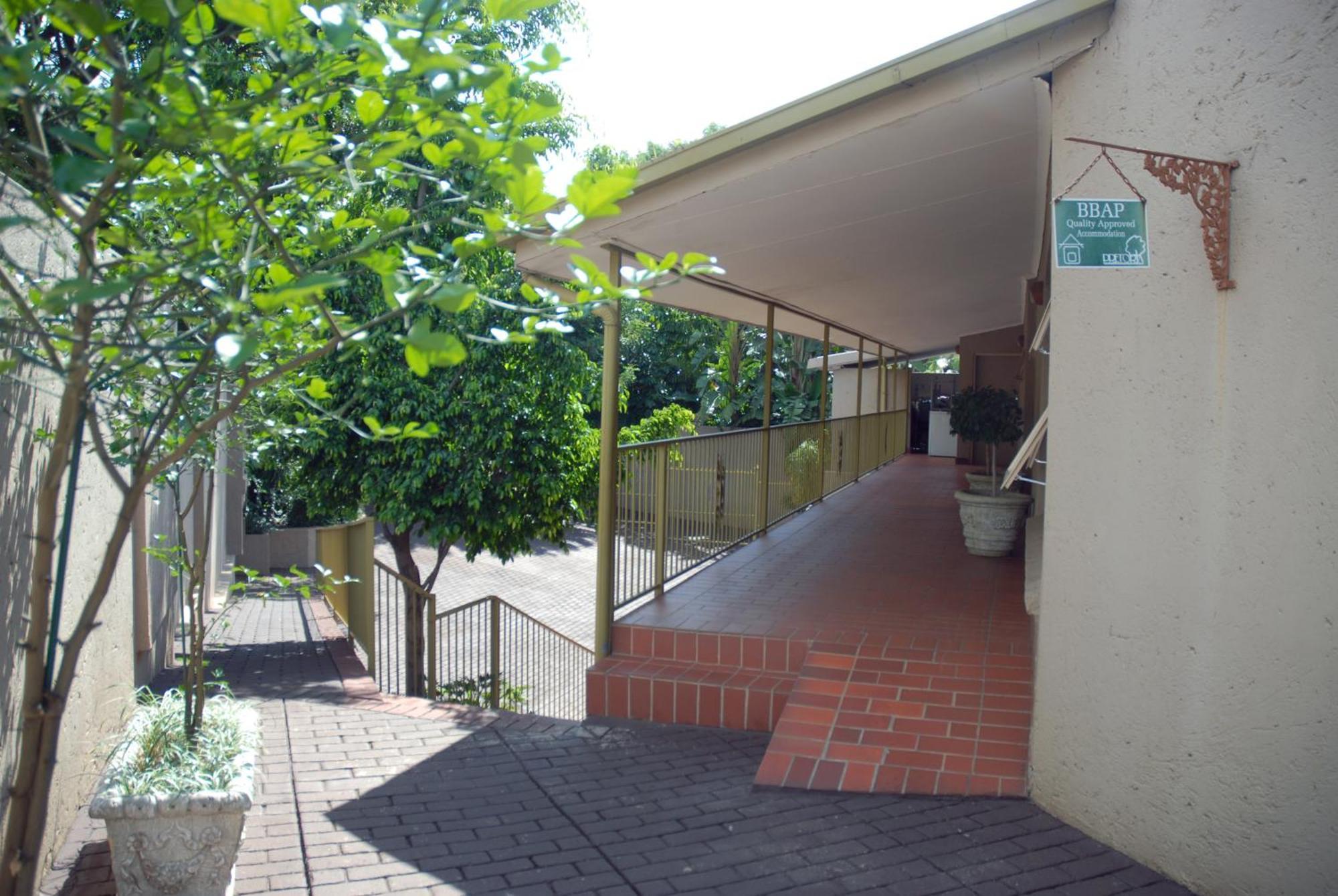 Purple Olive Guest House Pretoria-Noord Exteriör bild